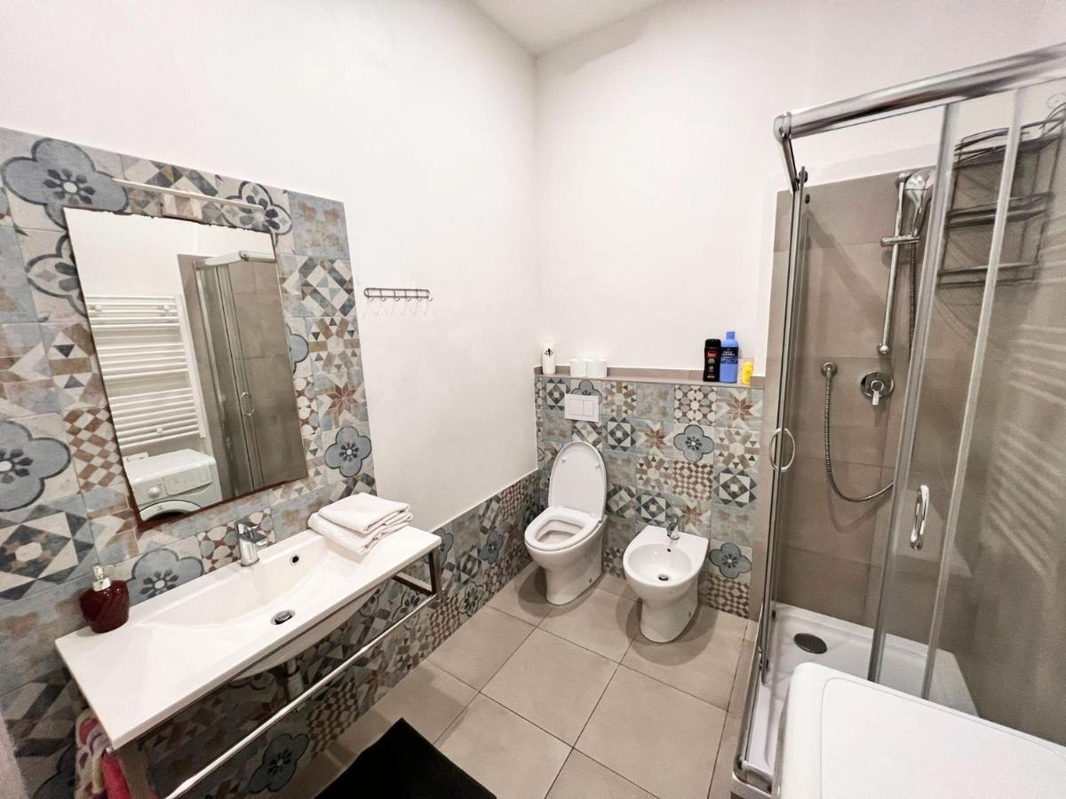 Savona Magnifico Sole Mare 150 M Wifi Climatcontrol Apartment Ngoại thất bức ảnh